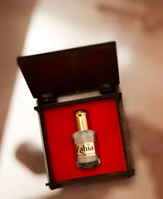 IMG_7349-01-2-1-16-333x406 زاهية للعطور والبخور | عطور فاخرة وبخور أصيل يعبر عن شخصيتك