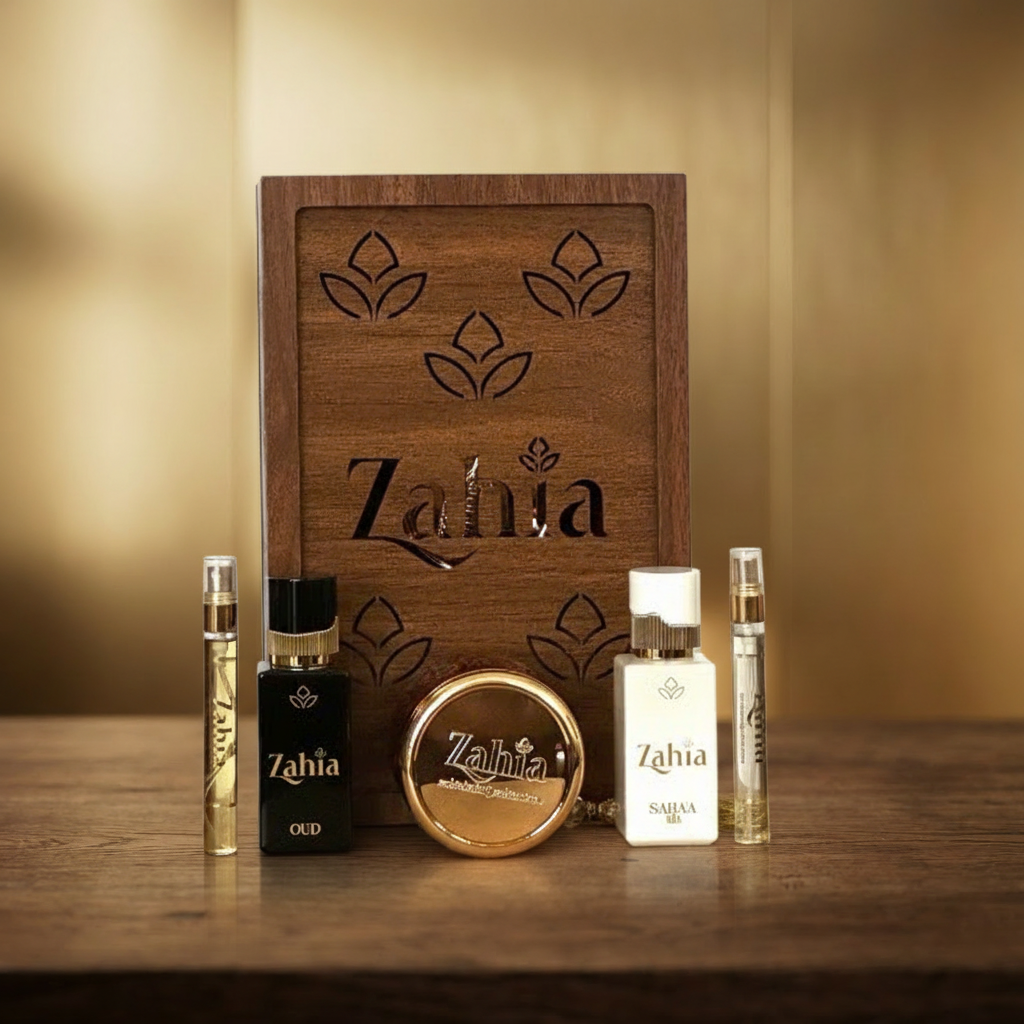 بوكس هدايا عطور فاخر من زاهية داخل صندوق خشبي سحاب بني